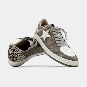 ShuShop size 10 pewter distressed PAZ